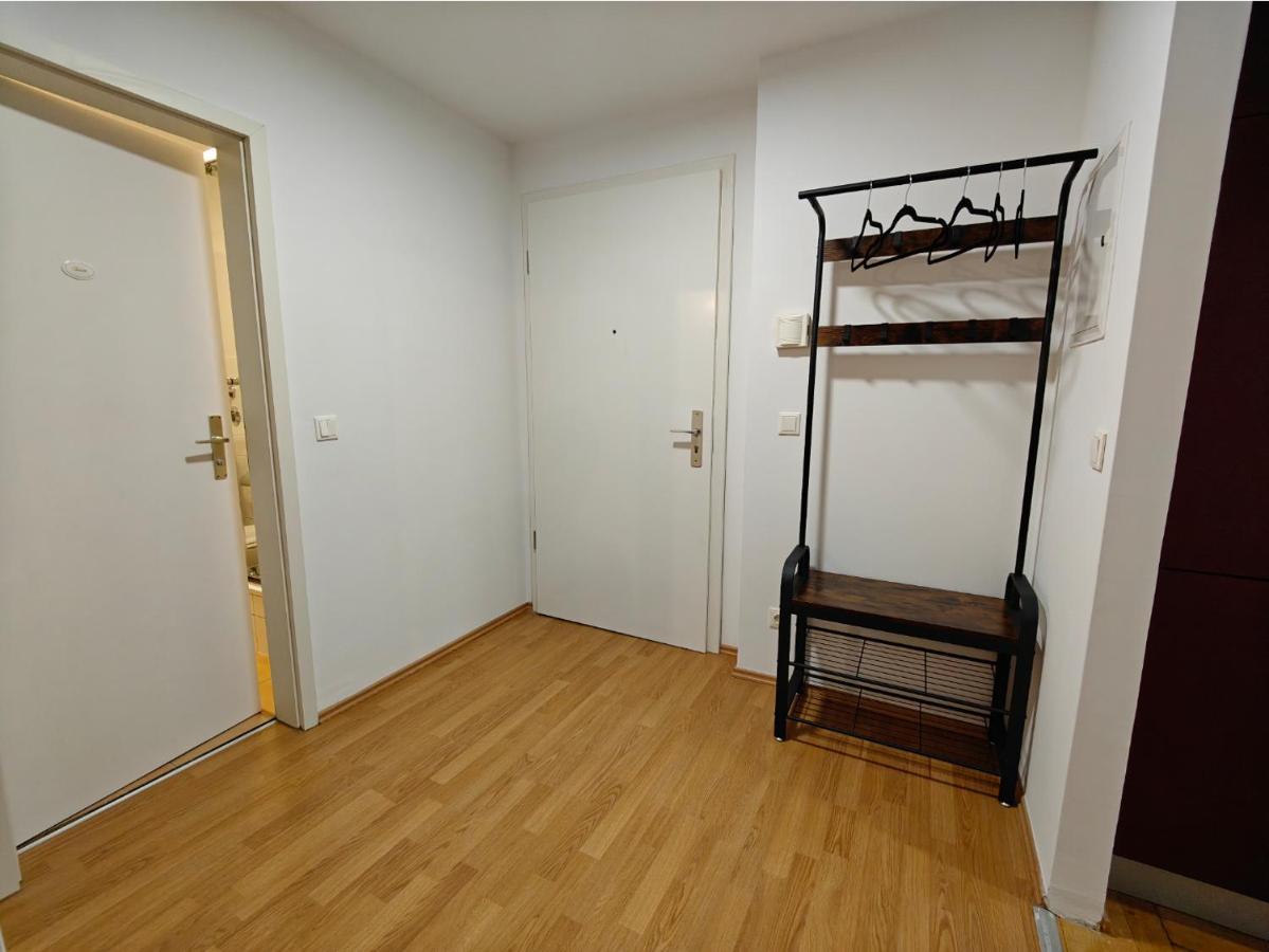 2Br Apartment, Parking, Wi-Fi, Tv In Berlin Karow Esterno foto