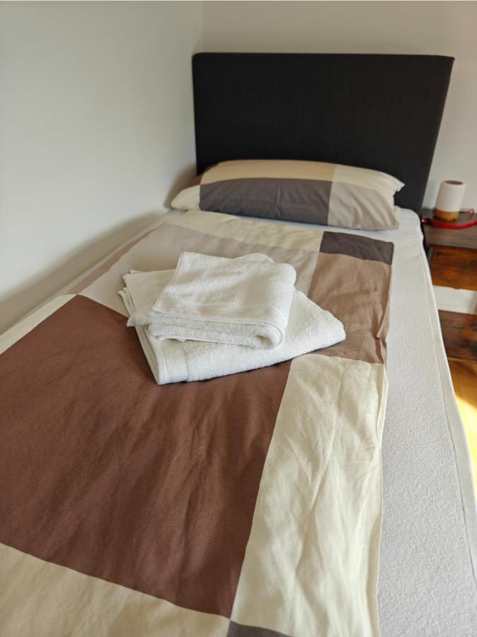 2Br Apartment, Parking, Wi-Fi, Tv In Berlin Karow Esterno foto